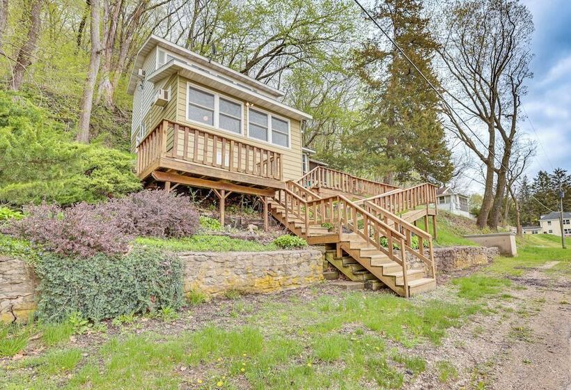 Cozy Wisconsin Cabin: Walk To Beach & Boat Ramp!