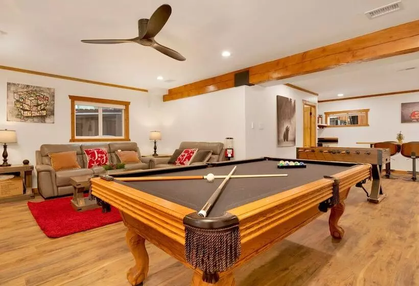 Elmwood Place #2218