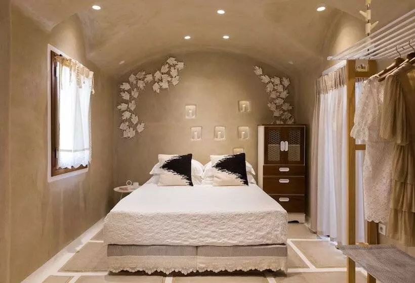 Hotelli Kallos Villas & Suites