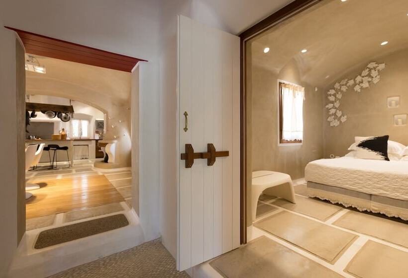 هتل Kallos Villas & Suites