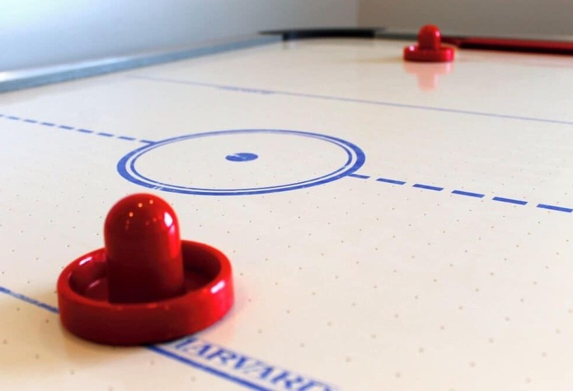 Hotel Roadhouse 52 Inn & Suites