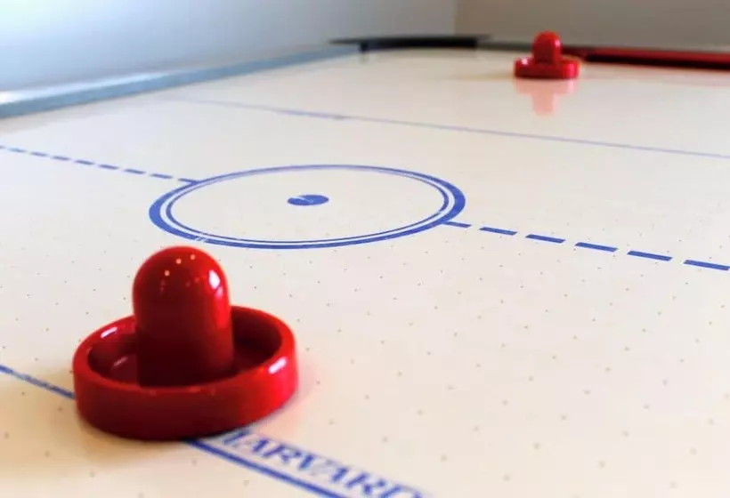 Hotelli Roadhouse 52 Inn & Suites