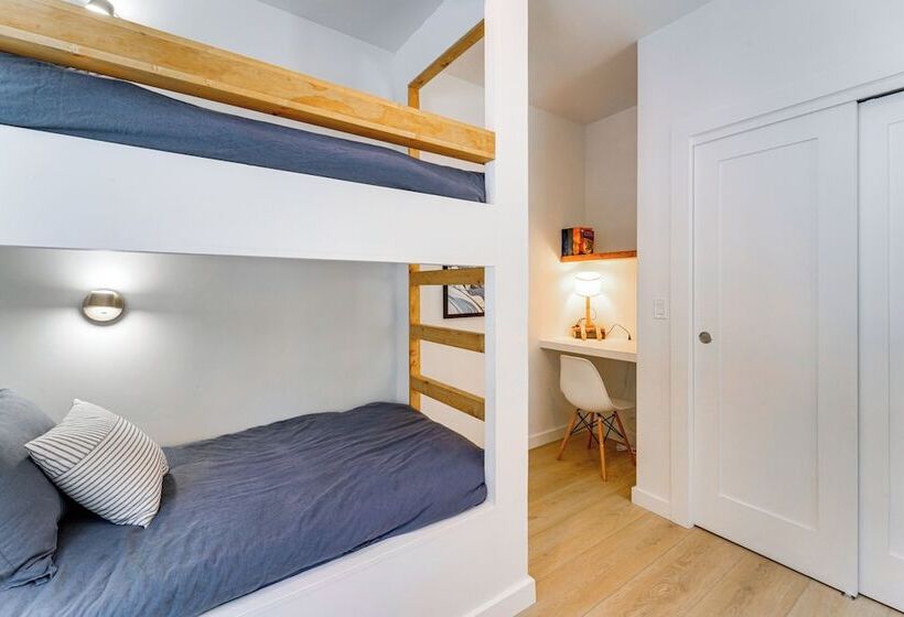 Luxe Soda Springs Cabin: Hot Tub, Forest View Deck