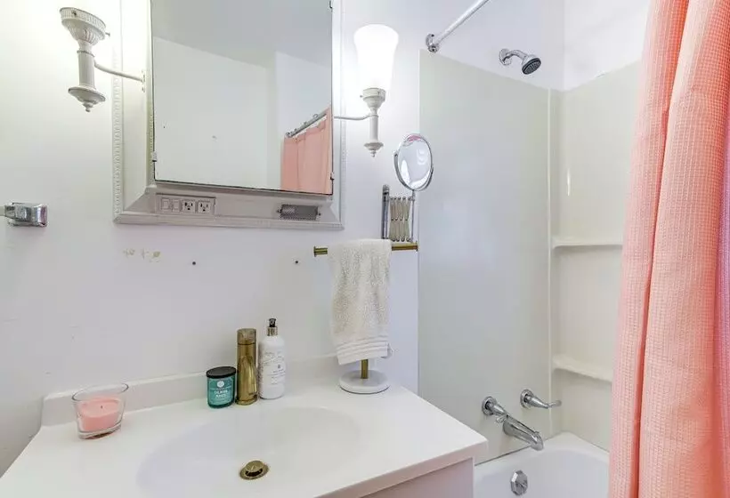 Pet Friendly Smith Island Cottage W/ Golf Cart!