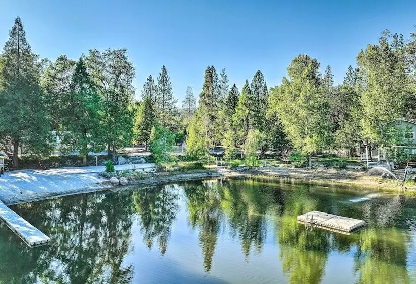 Game Room & Patio: Picturesque Home In Sonora