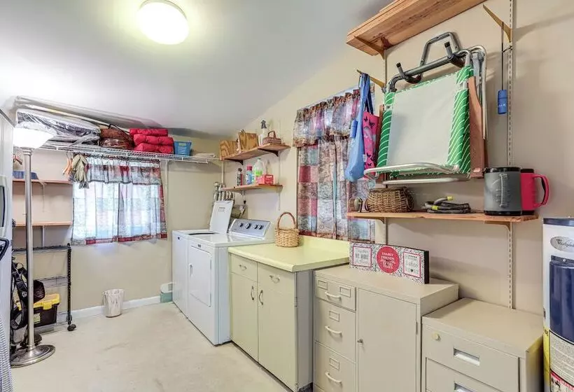 Sunny Port St Lucie Home: Lanai & Golf Course View