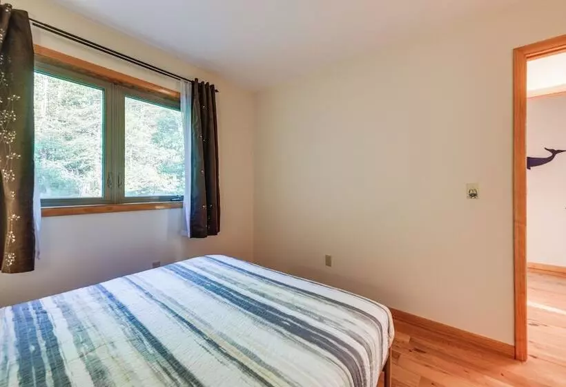 Waterfront Lancaster Cabin ~ 10 Mi To Kilmarnock!