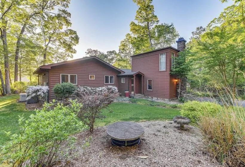 Waterfront Lancaster Cabin ~ 10 Mi To Kilmarnock!