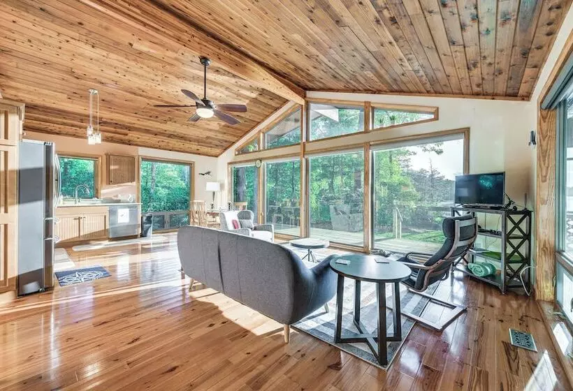 Waterfront Lancaster Cabin ~ 10 Mi To Kilmarnock!