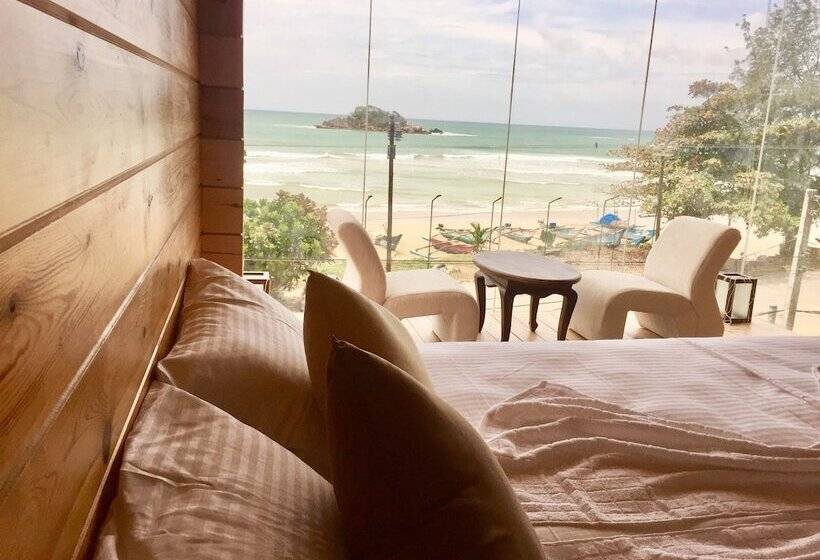 Arrowana 888 Weligama   Hostel