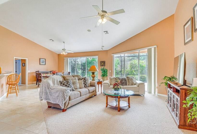 1 Mi To Rainbow Springs State Park: Home W/ Lanai!