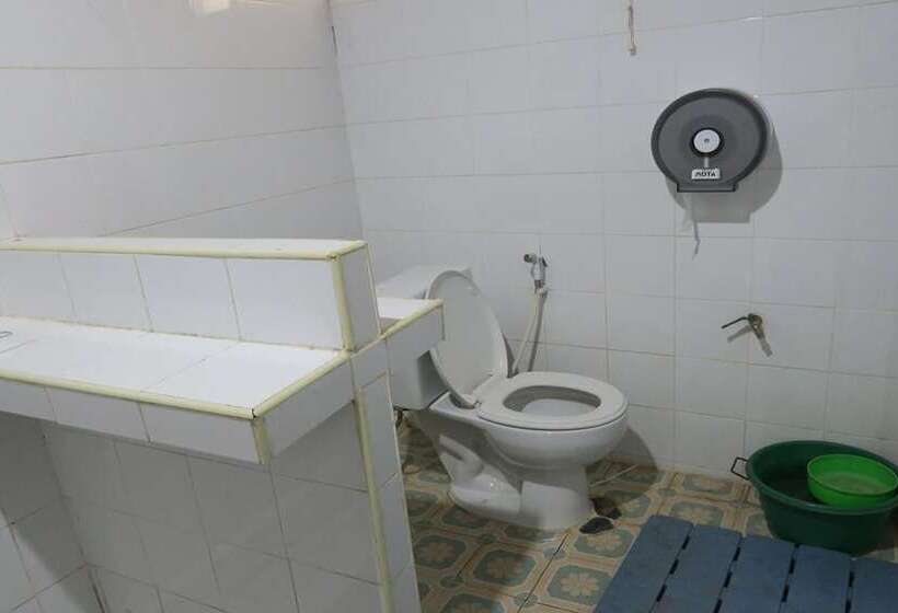 Cedarberg House Three Pagoda Pass   Hostel