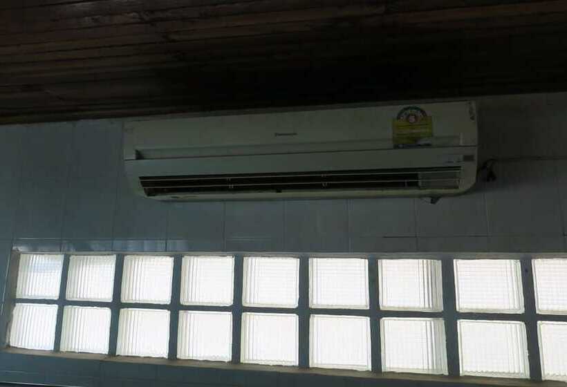 Cedarberg House Three Pagoda Pass   Hostel