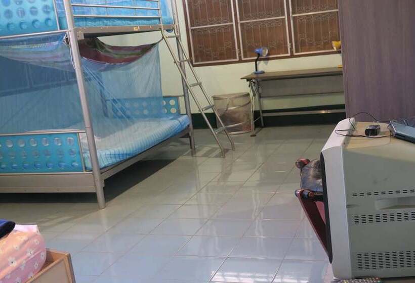 Cedarberg House Three Pagoda Pass   Hostel