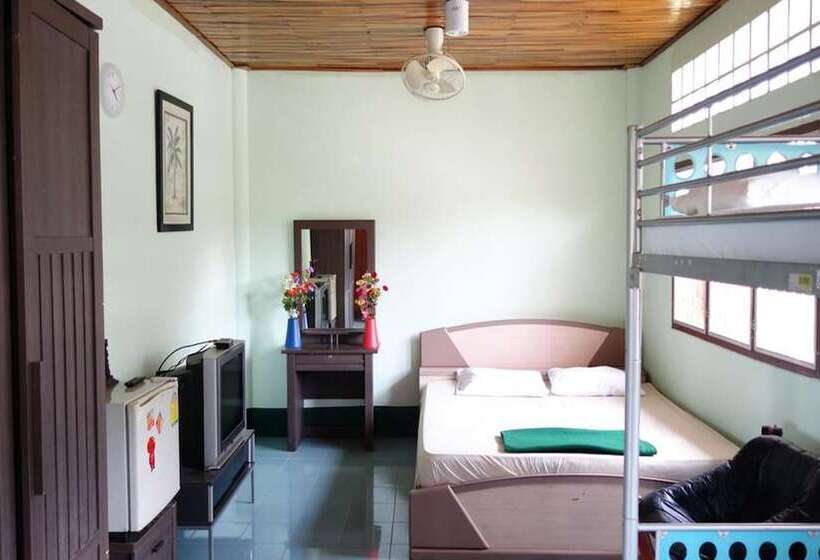 Cedarberg House Three Pagoda Pass   Hostel