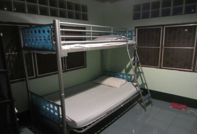 Cedarberg House Three Pagoda Pass   Hostel