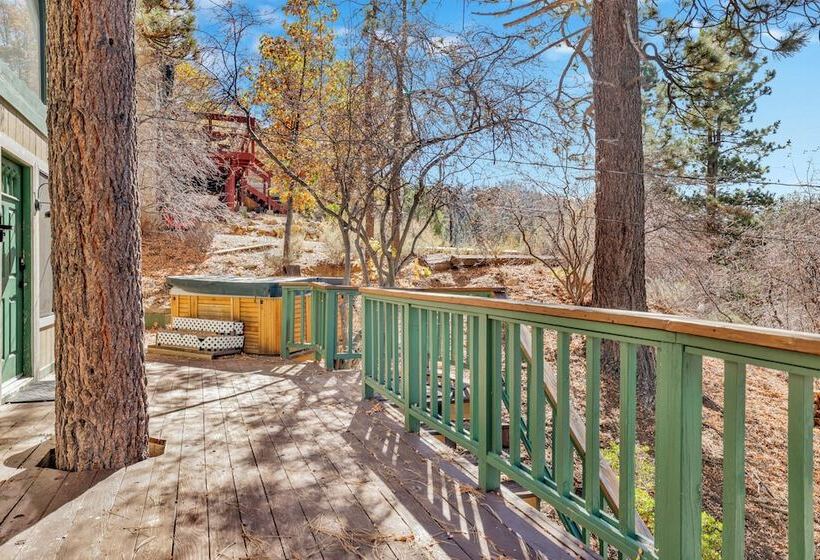 Georgia Street Retreat #2344