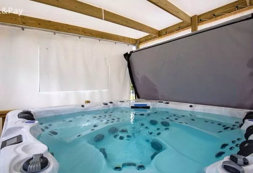 Hotelli Camping De La Seine