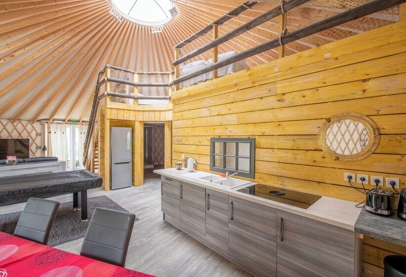 Отель Camping De La Seine