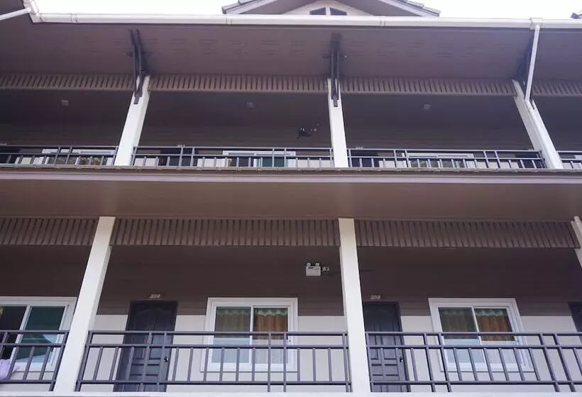 ホテル Jinda Place