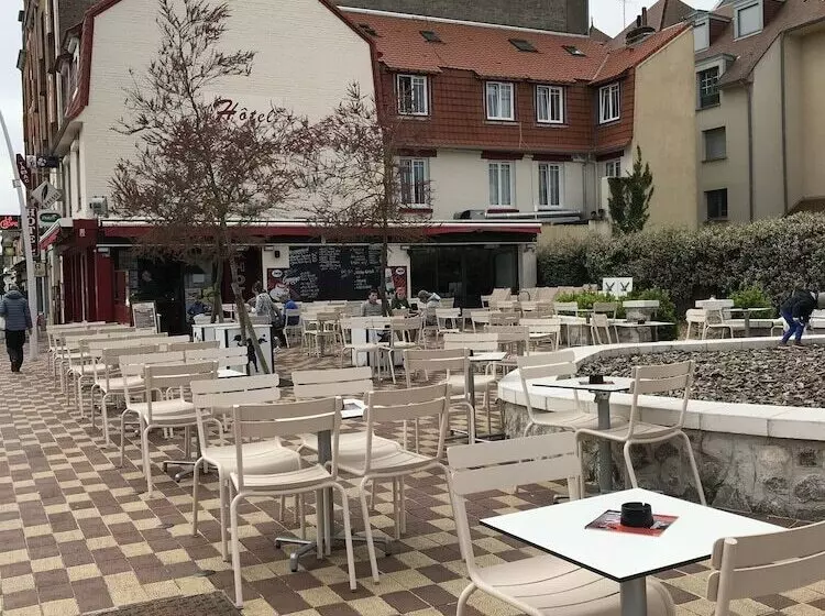 ホテル Les Arcades