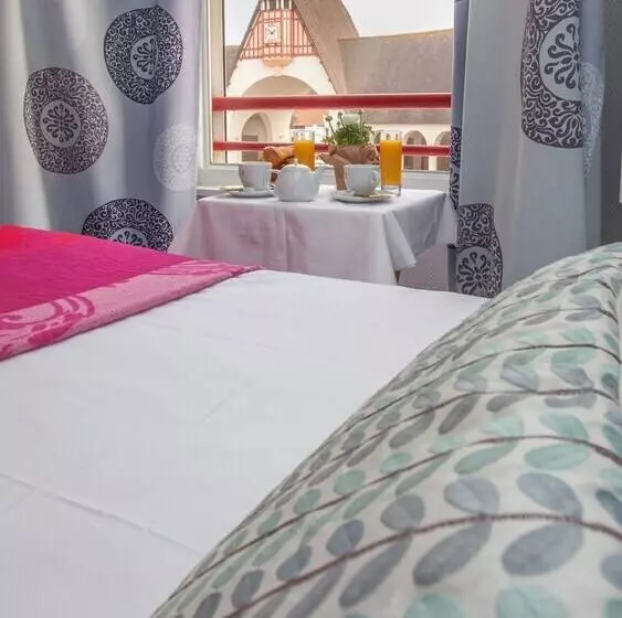 ホテル Les Arcades