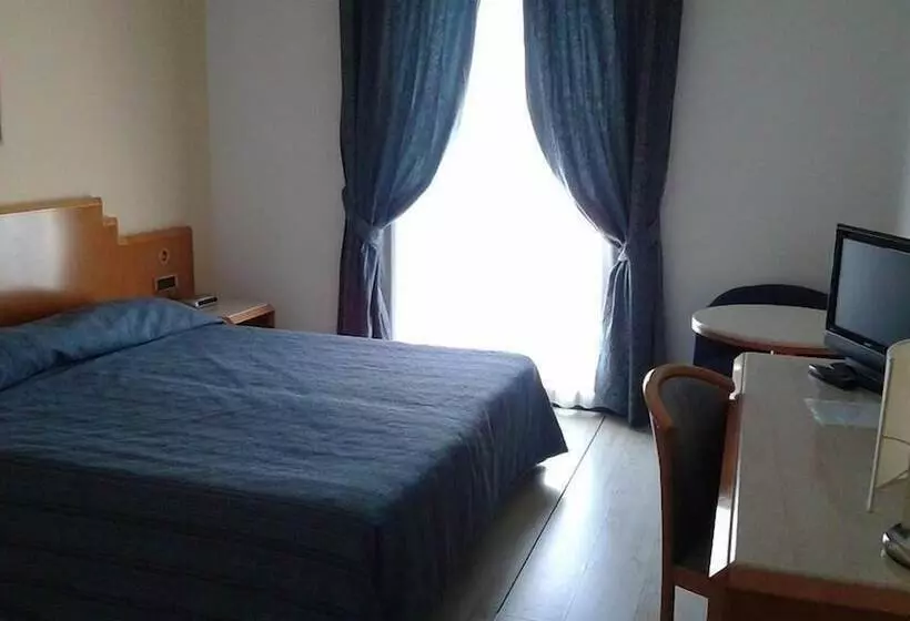 Hotelli Miceneo Palace