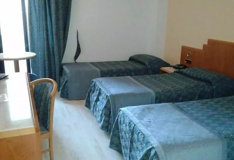 Hotelli Miceneo Palace