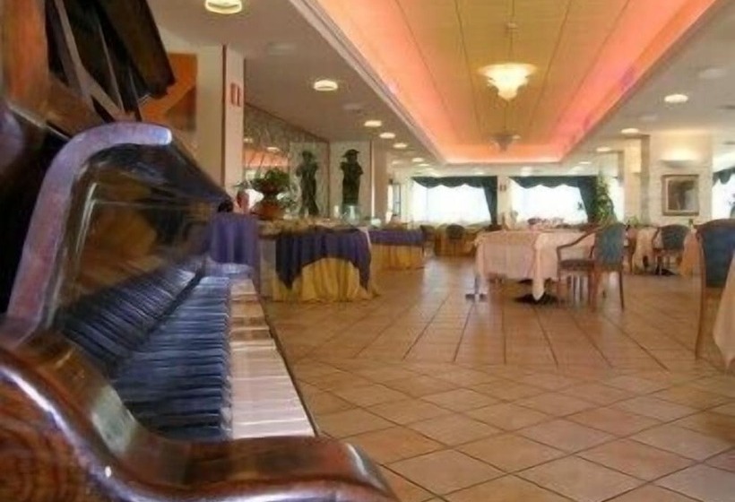 Отель Miceneo Palace