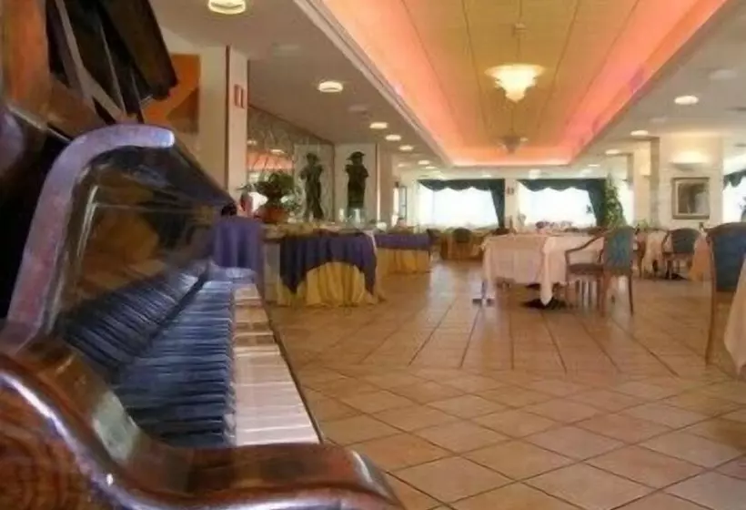 Hotelli Miceneo Palace