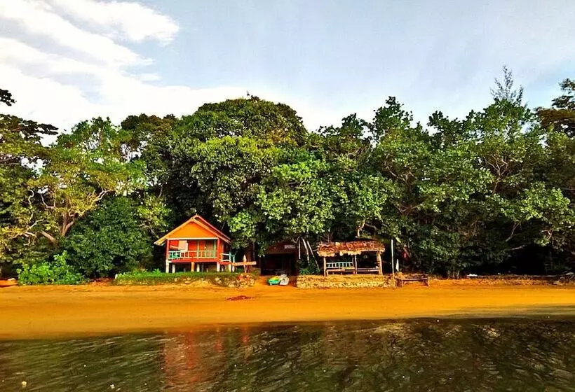 ホテル Sea Eagle Bungalow