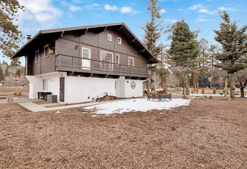 호텔 The Bell Tower #1996