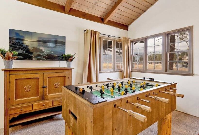 호텔 The Bell Tower #1996