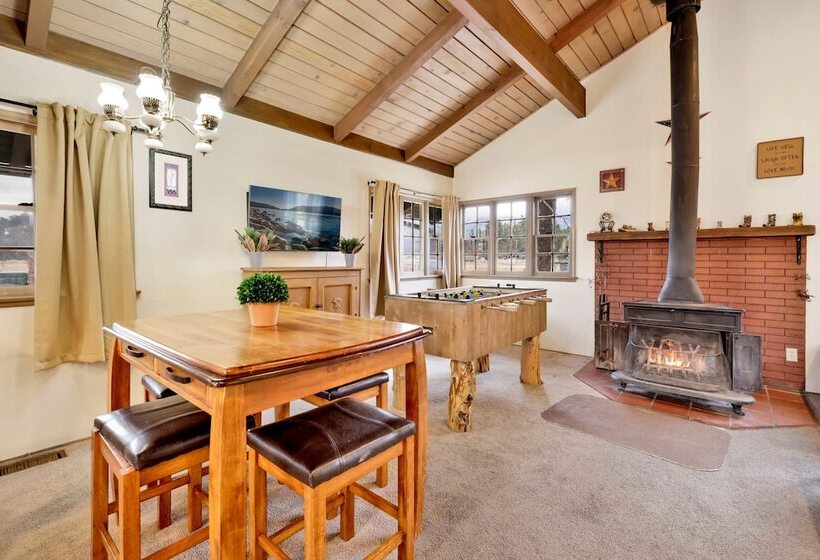 호텔 The Bell Tower #1996