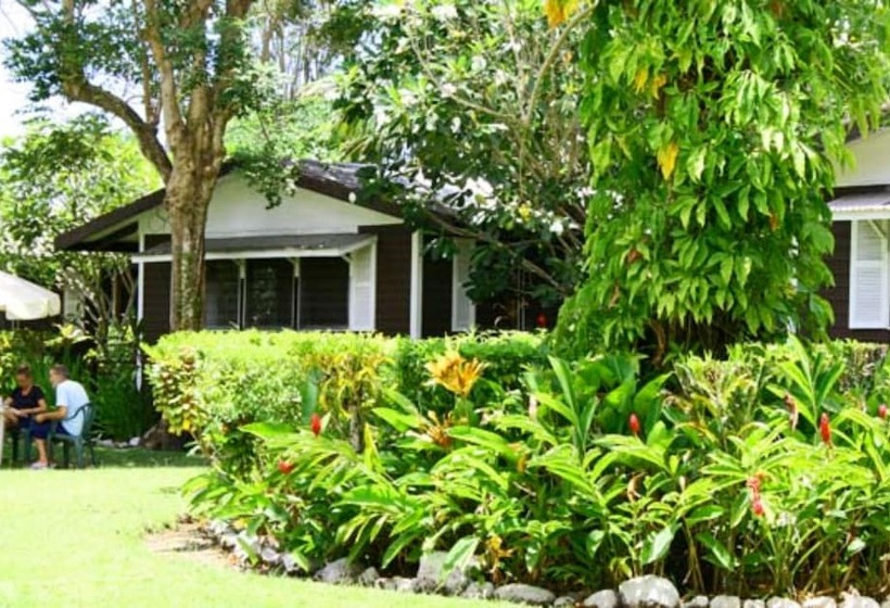 هتل Vaiala Beach Cottages
