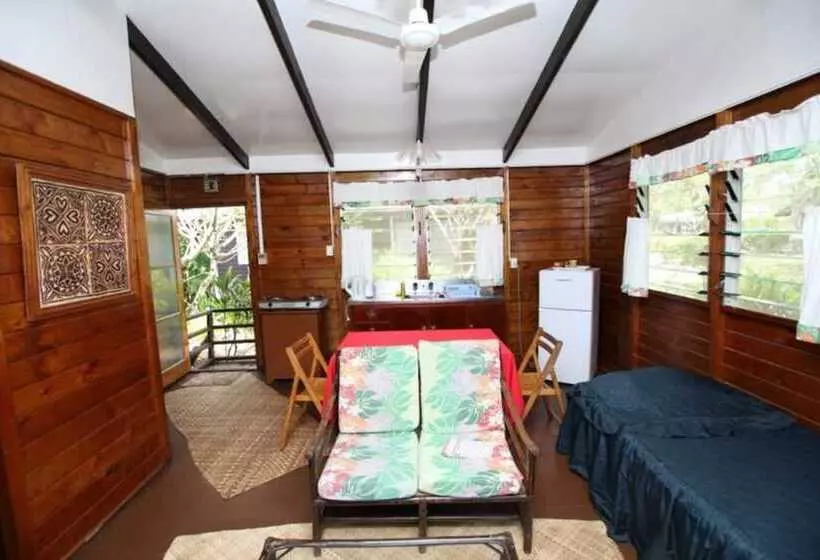 هتل Vaiala Beach Cottages