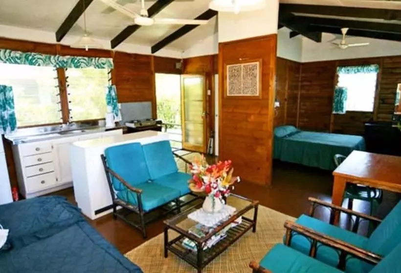 هتل Vaiala Beach Cottages
