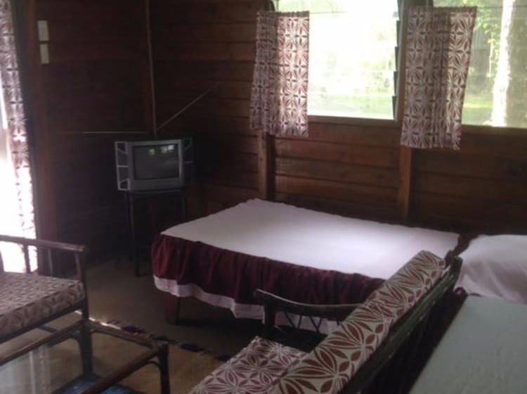 هتل Vaiala Beach Cottages