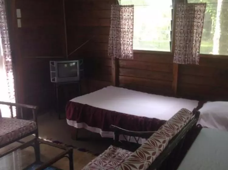 هتل Vaiala Beach Cottages