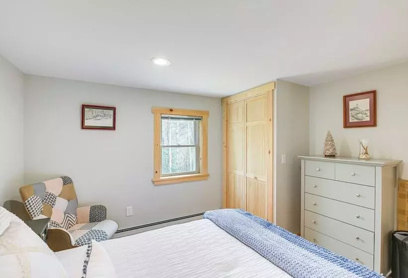 Idyllic Eastbrook Cabin: Lake Access, Near Acadia!