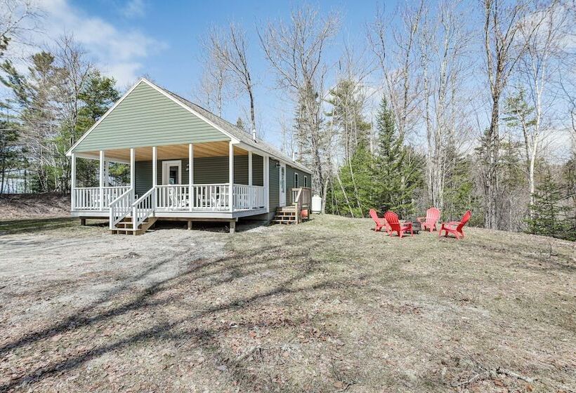 Idyllic Eastbrook Cabin: Lake Access, Near Acadia!