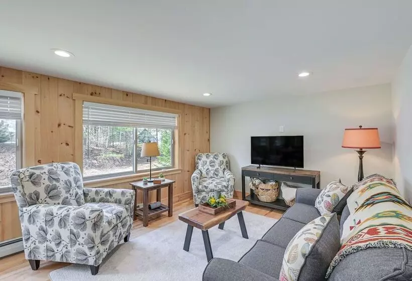 Idyllic Eastbrook Cabin: Lake Access, Near Acadia!