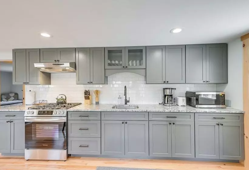 Idyllic Eastbrook Cabin: Lake Access, Near Acadia!