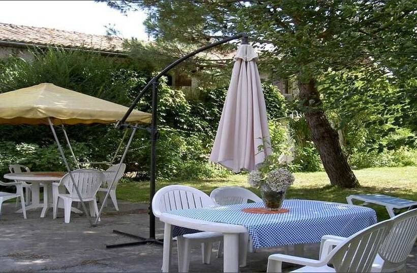 Пансион Gîte Domaine Les Massiots