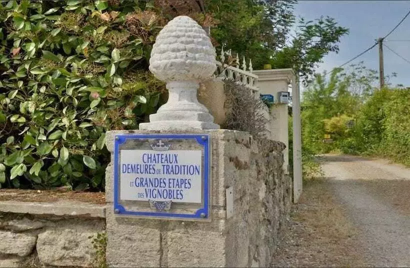ペンション Gîte Domaine Les Massiots