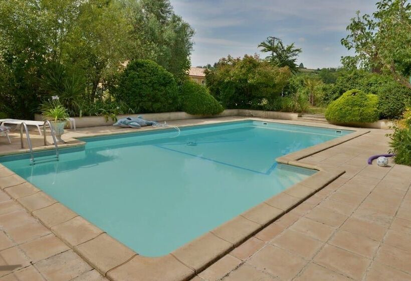 Пансион Gîte Domaine Les Massiots