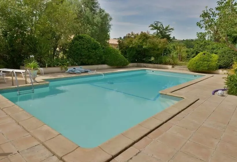 ペンション Gîte Domaine Les Massiots