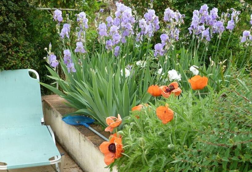 Пансион Gîte Domaine Les Massiots