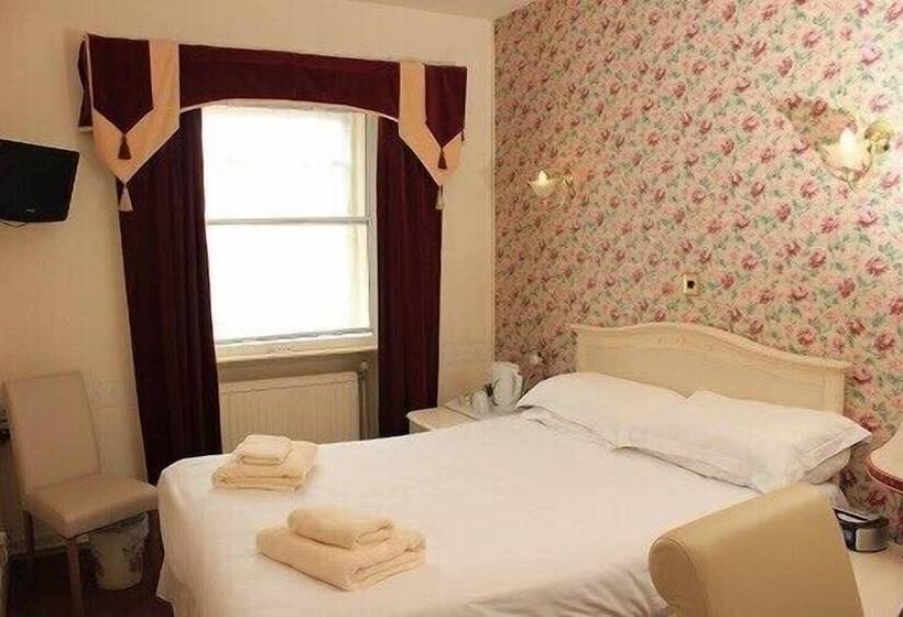 פנסיון Virginia House