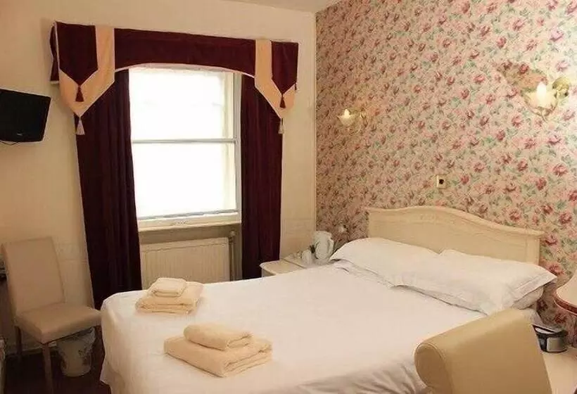 ペンション Virginia House